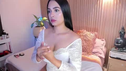 Snapshot of amelie_x chatting on 5, 2, 2026 Amelie online show from 5, 2, 2026