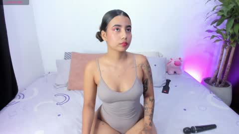 Amelie  online show from 14, 1, 2025