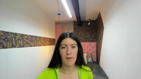 Snapshot of ameliegray chatting on 12, 3, 2025 A M E L I E online show from 12, 3, 2025