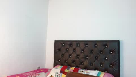Ameliejoness  online show from 15, 7, 2026