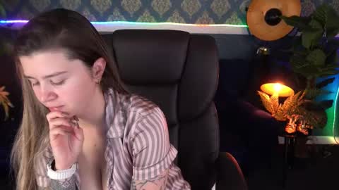 amellymillyy online show from 17, 11, 2025