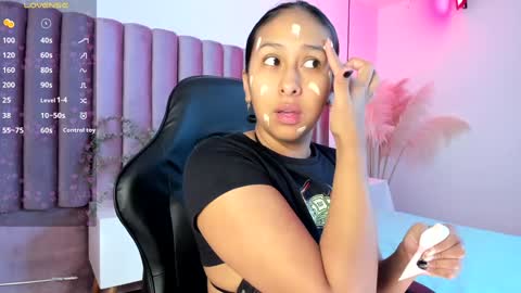 Snapshot of amelyamann chatting on 7, 2, 2025          online show from 7, 2, 2025