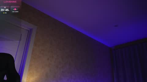 Snapshot of amelyxxx chatting on 20, 12, 2024 Amy online show from 20, 12, 2024