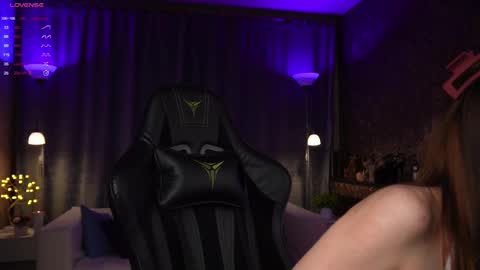 Snapshot of amelyxxx chatting on 8, 3, 2025 Amy online show from 8, 3, 2025