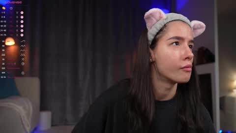 Snapshot of amelyxxx chatting on 12, 9, 2025 Amy online show from 12, 9, 2025