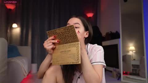 Snapshot of amelyxxx chatting on 3, 10, 2025 Amy online show from 3, 10, 2025