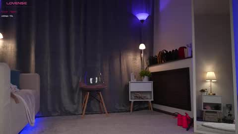 Snapshot of amelyxxx chatting on 11, 10, 2025 Amy online show from 11, 10, 2025