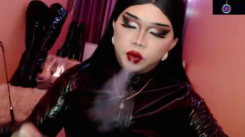 Queen Mireska online show from 13, 4, 2026