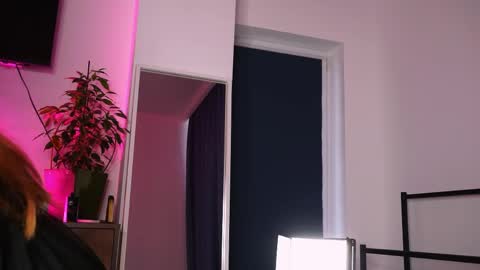 amilifox1 online show from 19, 4, 2026