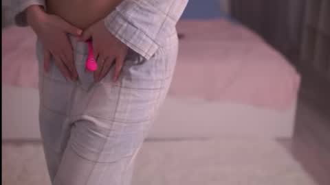 Snapshot of amillygil chatting on 2, 12, 2025 Emily online show from 2, 12, 2025