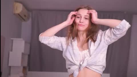 Snapshot of amillygil chatting on 3, 12, 2025 Emily online show from 3, 12, 2025