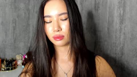 Amina online show from 22, 12, 2024