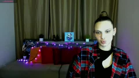 Amina online show from 3, 2, 2025