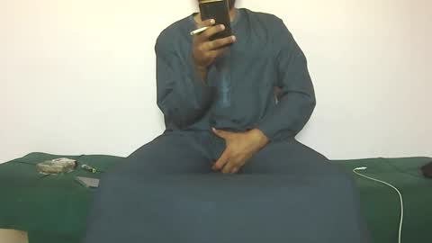 Snapshot of amir_elaraby chatting on 30, 9, 2025 Amir online show from 30, 9, 2025