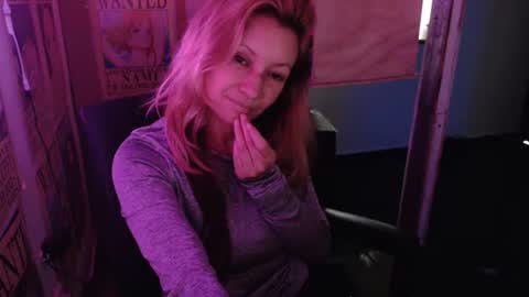 Snapshot of ammber3 chatting on 14, 2, 2025 Paula D online show from 14, 2, 2025