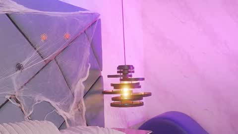 Snapshot of ammy_durand chatting on 28, 10, 2025 ammy durand online show from 28, 10, 2025