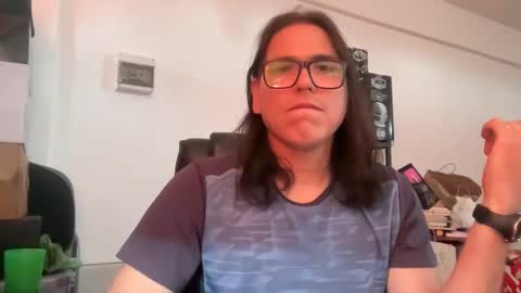 Snapshot of amo_s chatting on 11, 10, 2025 amo_s online show from 11, 10, 2025