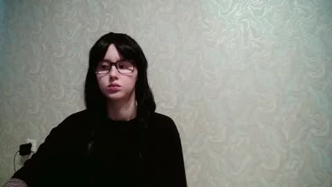 Amomira online show from 19, 9, 2025