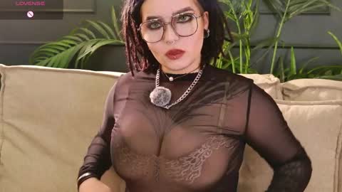 Snapshot of amorefae chatting on 14, 5, 2026 amore online show from 14, 5, 2026