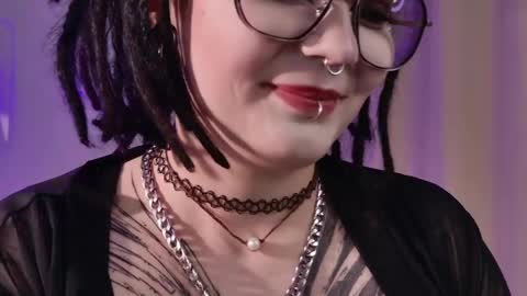 Snapshot of amorefae chatting on 19, 5, 2026 amore online show from 19, 5, 2026
