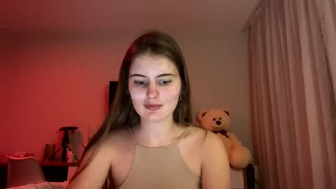 Snapshot of amorelle_ chatting on 12, 4, 2026 amorelle_ online show from 12, 4, 2026