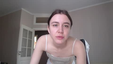 Snapshot of amoremeoww chatting on 8, 6, 2026 miss unforgettable online show from 8, 6, 2026