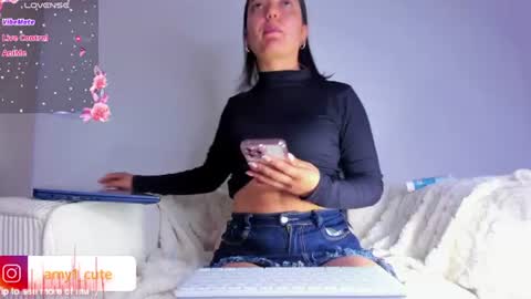 Snapshot of amy1cute chatting on 26, 7, 2026 Amy online show from 26, 7, 2026
