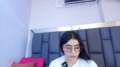 Snapshot of amy__wats0n chatting on 20, 4, 2026 amy__wats0n online show from 20, 4, 2026
