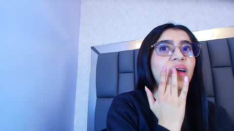 Snapshot of amy__wats0n chatting on 19, 5, 2026 amy__wats0n online show from 19, 5, 2026