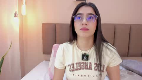 Snapshot of amy__wats0n chatting on 25, 5, 2026 amy__wats0n online show from 25, 5, 2026