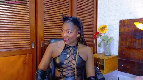 Snapshot of amy_brunette chatting on 5, 12, 2025 Amy online show from 5, 12, 2025