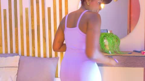 Snapshot of amy_brunette chatting on 12, 1, 2026 Amy online show from 12, 1, 2026