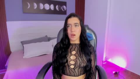 amy_leah_ online show from 22, 4, 2026