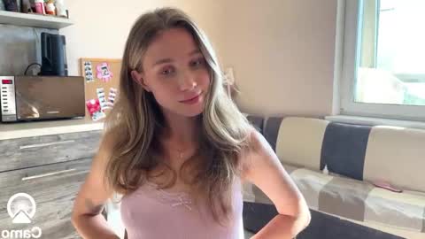 Snapshot of amy_meoww chatting on 25, 9, 2025 amy_meoww online show from 25, 9, 2025