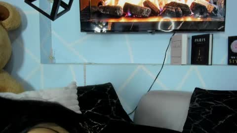 Snapshot of amy_noa chatting on 21, 4, 2026 Emy Noa online show from 21, 4, 2026