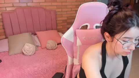 Snapshot of amy_sophiaa chatting on 8, 7, 2026 Amy sophia 3 online show from 8, 7, 2026