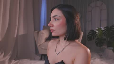 Amy Armstrong online show from 17, 4, 2026