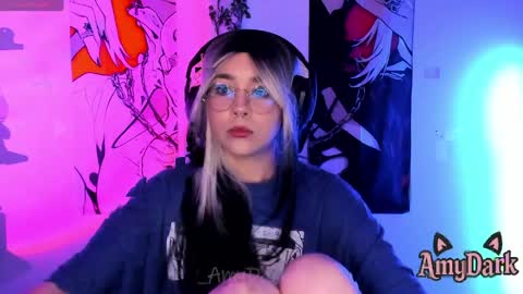 Snapshot of amydark chatting on 17, 4, 2026 Amy online show from 17, 4, 2026