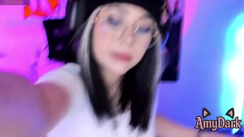 Snapshot of amydark chatting on 28, 4, 2026 Amy online show from 28, 4, 2026