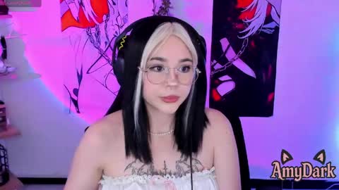 Snapshot of amydark chatting on 30, 4, 2026 Amy online show from 30, 4, 2026