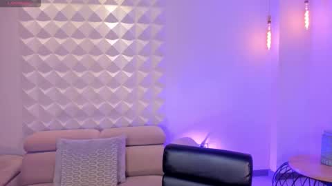 Amy  online show from 16, 12, 2025