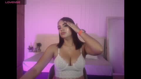 amyjohnsonn online show from 25, 4, 2026