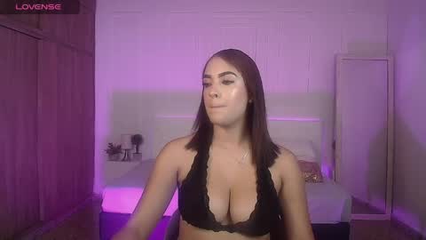 amyjohnsonn online show from 27, 4, 2026