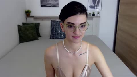 Snapshot of amylexy chatting on 7, 12, 2024 Hi there guys  My pleasure in your hands  pvt is open online show from 7, 12, 2024