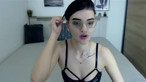 Snapshot of amylexy chatting on 7, 1, 2025 Hi there guys  My pleasure in your hands  pvt is open online show from 7, 1, 2025
