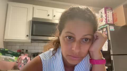 Amy Smilez online show from 26, 9, 2025