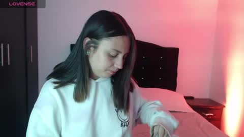 ana_arms_ online show from 30, 4, 2026