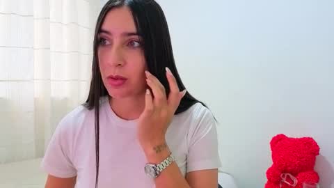 Ana  IG an castillo 1 online show from 9, 1, 2026