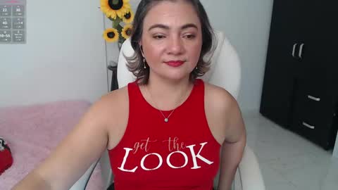 Snapshot of ana_hotmilfx chatting on 19, 12, 2024 ANA online show from 19, 12, 2024