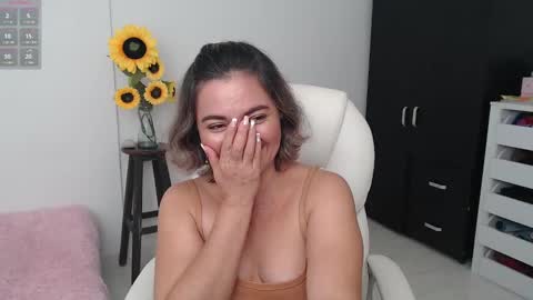 Snapshot of ana_hotmilfx chatting on 20, 12, 2024 ANA online show from 20, 12, 2024